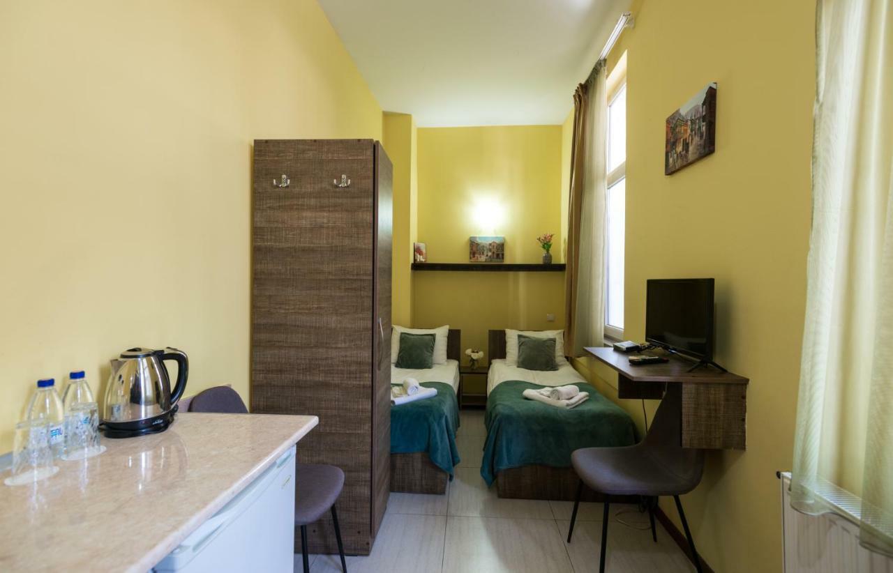 Accent Hotel Тбилиси Экстерьер фото